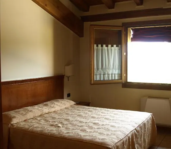 Otel Fondo Catena 3*